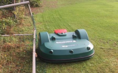 Robotmaaiers weer actief