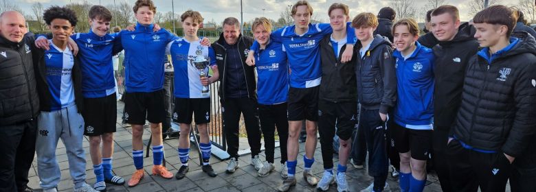 JO17-2 wint internationaal toernooi